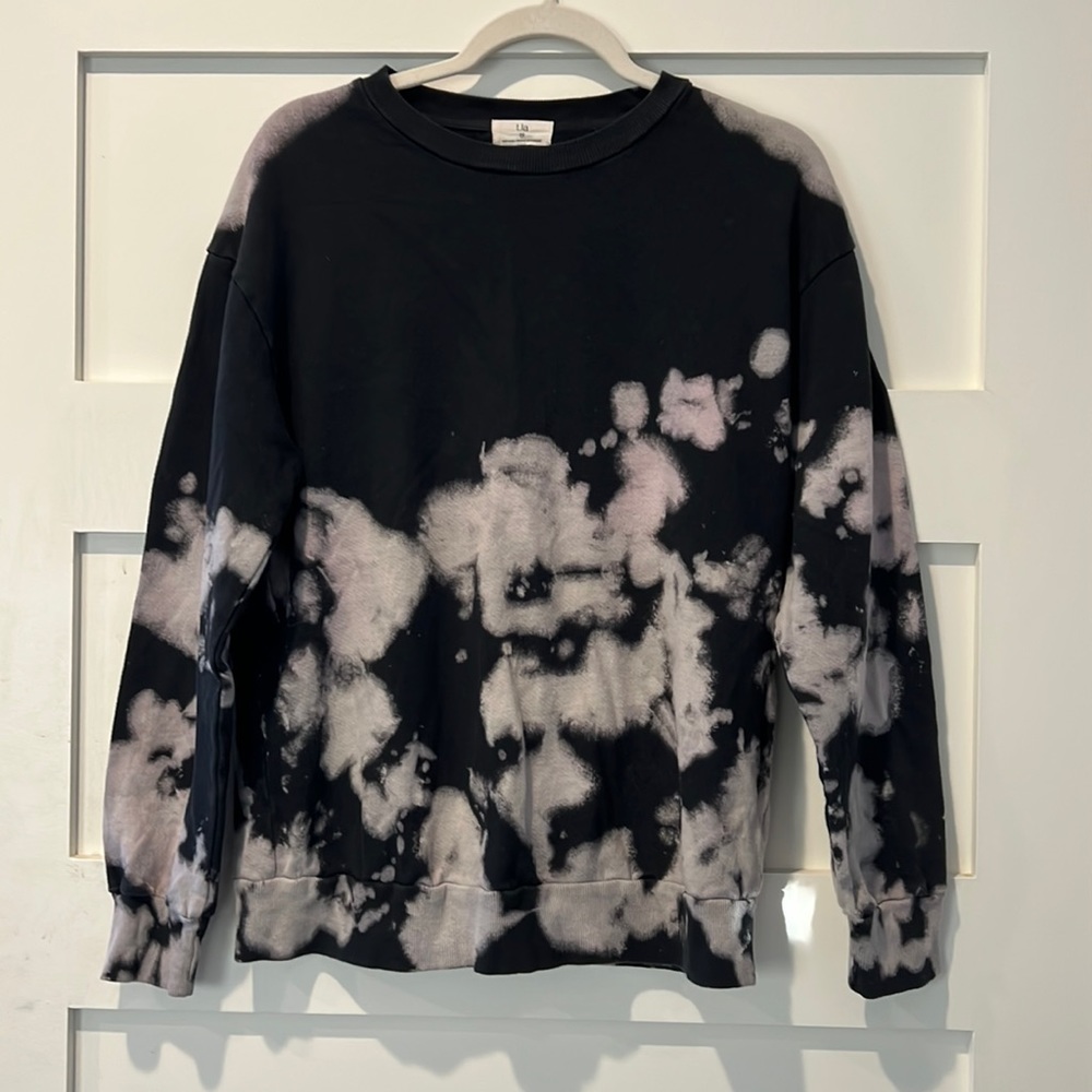 Look original in this Anthropologie t.la shirt